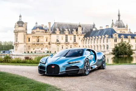 Der Bugatti Tourbillon bei der Chantilly Arts & Elegance Richard Mille 2024.