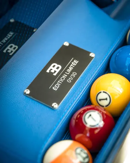 IXO Bugatti Pool table