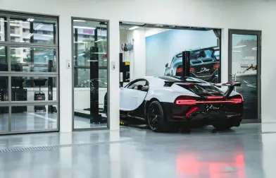 Les Bugatti Service Partners assurent l’entretien d’une Bugatti pourlui permettre d’être toujours conduite au maximum de ses capacités.