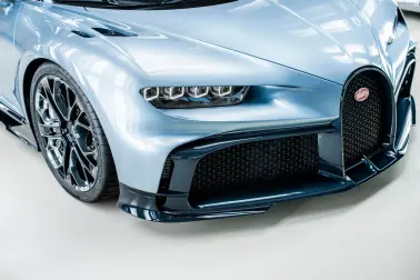 Der kürzlich versteigerte Bugatti Profilée, ein automobiles Einzelstück, wurde in einer exklusiv für ihn entwickelten Farbe lackiert: Argent Atlantique.