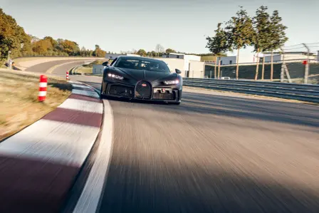 Fine-tuning the Chiron Pur Sport on the test track.