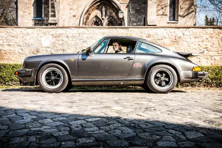 Bohnhorst with his Porsche 911 Carrera 3.2 from 1989.