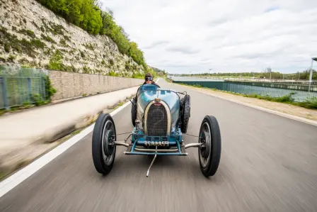 Obwohl Bugatti von den Fähigkeiten seines neuen Autos überzeugt war, konnte er nicht ahnen, dass der Type 35 der erfolgreichste Rennwagen aller Zeiten werden würde.