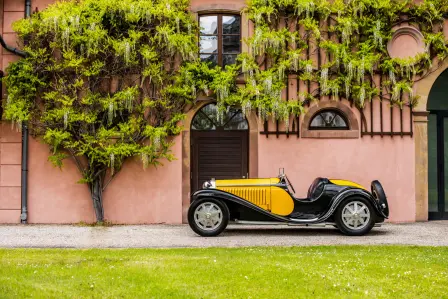 Der Bugatti Type 55 Super Sport war der erste straßentaugliche Grand-Prix-Wagen, von dem es nur 38 Exemplare gab und der dadurch eine echte Rarität ist.