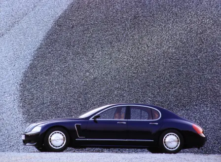 In the spring of 1999, the second concept car with 18 cylinders followed, the Bugatti EB 218. Next to the Galibier, it remains the only ever with four doors.