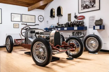 Der Bugatti Owners' Club entstand aus der gemeinsamen Leidenschaft für die Bugatti-Modelle, das Design, die Technik und das Fahrerlebnis.