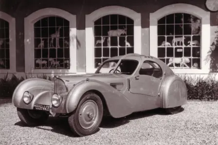 The Rothschild Type 57S Atlantic in Iceblue metallic – one of the most beautiful cars of all time. An aesthetic and proportional masterpiece.