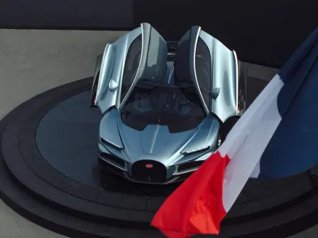 Bugatti präsentierte bei Le Domaine Bugatti seine Vergangenheit, Gegenwart und Zukunft.