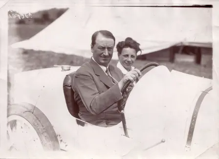 Ettore & Barbara Bugatti dans une Type 35 à Lyon, 1924