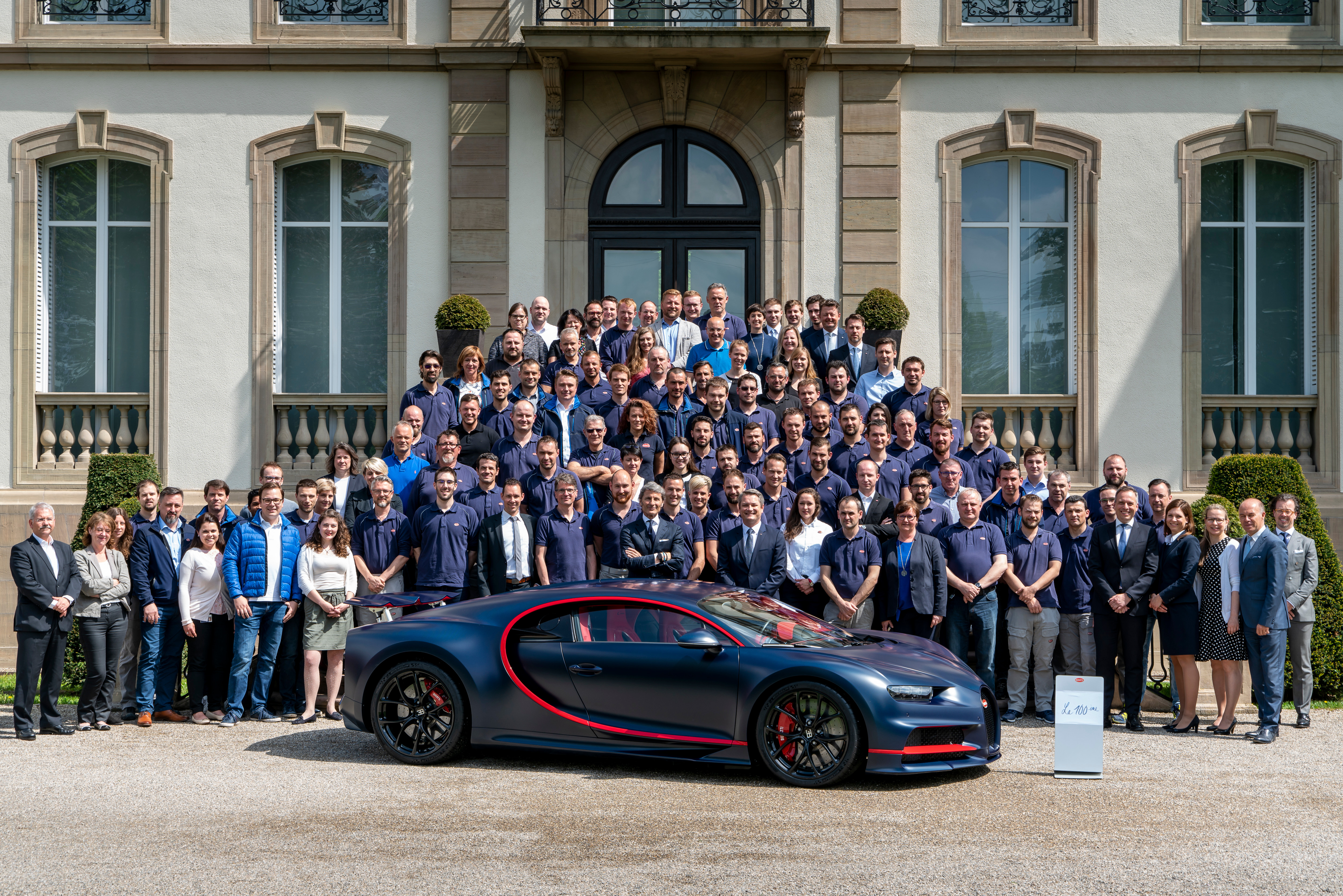 The final Bugatti Chiron leaves the Molsheim factory (Update) - The  Supercar Blog