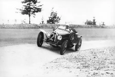 Elizabeth Junek won the under-3-litre class in a Type 35 at the inaugural Nürburgring race in 1927.