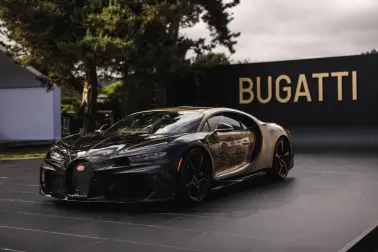The ‘one-off‘ Bugatti Chiron Super Sport ‘Golden Era’ was unveiled at ‘The Quail, A Motorsports Gathering’.  