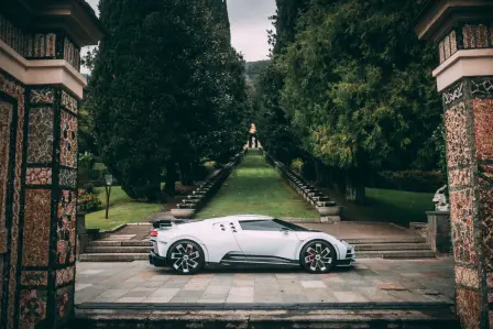 Der Auftritt des Centodieci beim Concorso d'Eleganza an der Villa d'Este gehörte zu den Highlights der diesjährigen Automobilsaison.