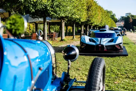 La Bolide 100ème anniversaire rend hommage à l'incroyable carrière qu’ont connu Bugatti et la Type 35 en sport automobile. 