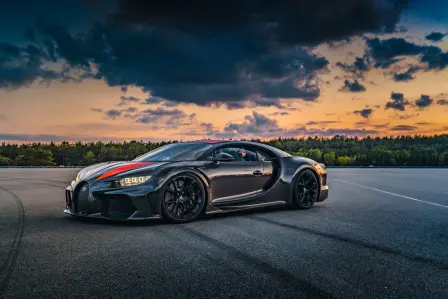 La voiture de Bugatti qui bat des records - la Chiron Super Sport 300+.