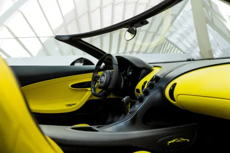 For its tour in Saudi Arabia, Bugatti W16 Mistral’s first stop was the King Abdullah Financial District.