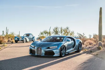 The Bugatti Chiron Super Sport ‘57 One of One’ in the foreground with the Bugatti Type 57 SC Atlantic in the background.