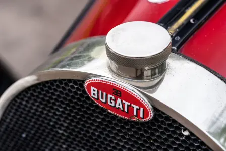 Das Prescott Anwesen beherbergt den Bugatti Owners' Club, der erste Bugatti Owners' Club der Welt, der im Jahr 1929 in London gegründet wurde.