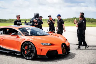 Cette expérience est encadrée par l'équipe Bugatti et un Pilote Officiel de Bugatti.