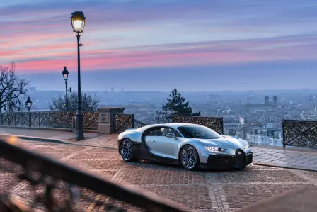 The Chiron Profilée made a stopover in Montmartre before the February 1 auction.