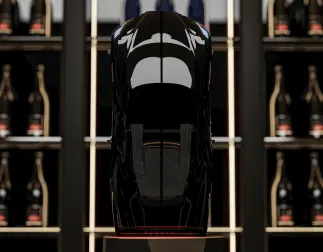 „La Bouteille Sur Mesure“ bietet die Option einer vom Bugatti W16 Mistral inspirierten Kiste.