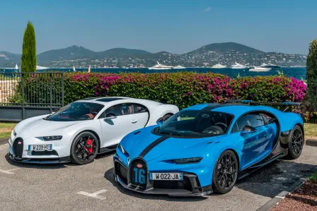 Bugatti lädt seine Kunden ein, die Hypersportwagen Chiron Pur Sport und Chiron Sport dynamisch zu erleben.