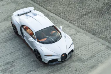 Gemeinsam mit der Pietrzak-Gruppe können Kunden in Kürze in Kattowitz die Historie, die Handwerkskunst, das Design und die Innovation von Bugatti erleben.