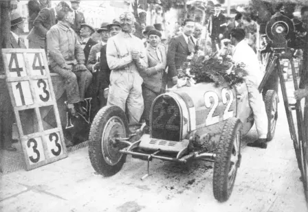 Louis Chiron mit einem Bugatti Type 51, Monaco Grand Prix im 1931.