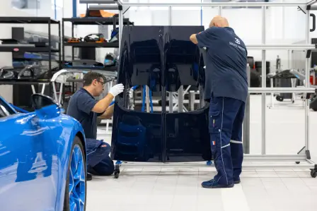 The Bugatti London Service team is made up of highly-skilled people that trained directly at Bugatti’s headquarter in Molsheim.