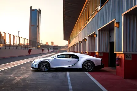 La Grand Tourisme la plus rapide et la plus luxueuse : La Chiron Super Sport à l'Autodrome de Dubaï.