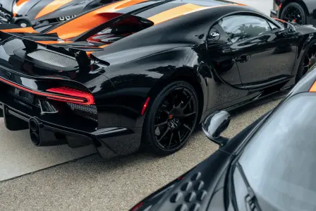 La voiture de Bugatti qui bat des records - la Chiron Super Sport 300+.