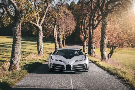 For its final test, the Centodieci covered more than 300 km on different roads and various surfaces.
