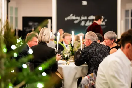 Bugatti customers and dealers were invited to share a festive dinner in the iconic Château Saint Jean.