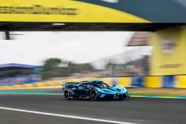 La Bugatti Bolide lors de son tour de piste samedi après-midi sur le Circuit de la Sarthe à l’occasion du centenaire des 24 Heures du Mans.