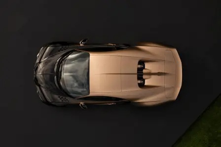 Der einmalige Bugatti Chiron Super Sport 'Golden Era' wurde bei „The Quail, A Motorsports Gathering“ enthüllt.