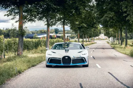 Steve Jenny, Bugatti test driver since 2004, has driven more than 350,000 km in Veyron, Chiron and Divo models.