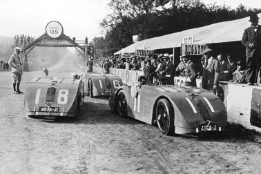 Au total, quatre Type 32 participent à la course du GP de France, qui couvre une distance totale de près de 800 kilomètres. Ernest Friderich a été le plus performant d'entre eux, terminant à la troisième place.