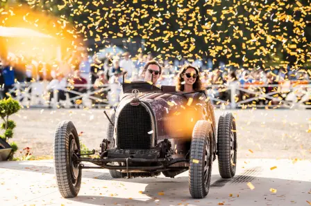 Dieser beeindruckende Bugatti Type 35 C aus dem Jahr 1928 gewann in den Klassen „Best of Show Vorkriegszeit“ und „100 Jahre Bugatti 35“.