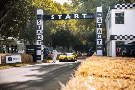 La Bugatti Chiron Pur Sport s'apprête à donner un aperçu de ce dont elle est capable sur les 1,86 km de la course de côte du Goodwood Festival of Speed 2021.