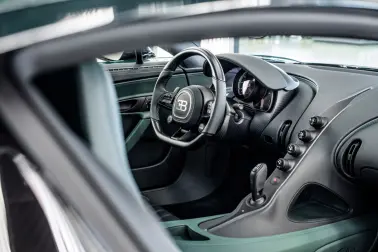 “Beluga Black” dominates the interior design of the 400th Chiron.