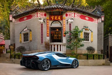 The Lin Fa temple echoes the timelessness of the Bugatti Tourbillon.