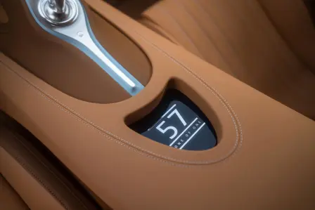 The center console of the Chiron Super Sport ‘57 One of One’ has a custom inlay that reads ‘57 One of One’.