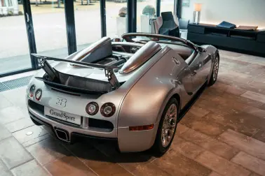 The Veyron 16.4 Grand Sport 2.1 in its original condition: White Silver Metallic paintwork and Cognac leather interior trim.