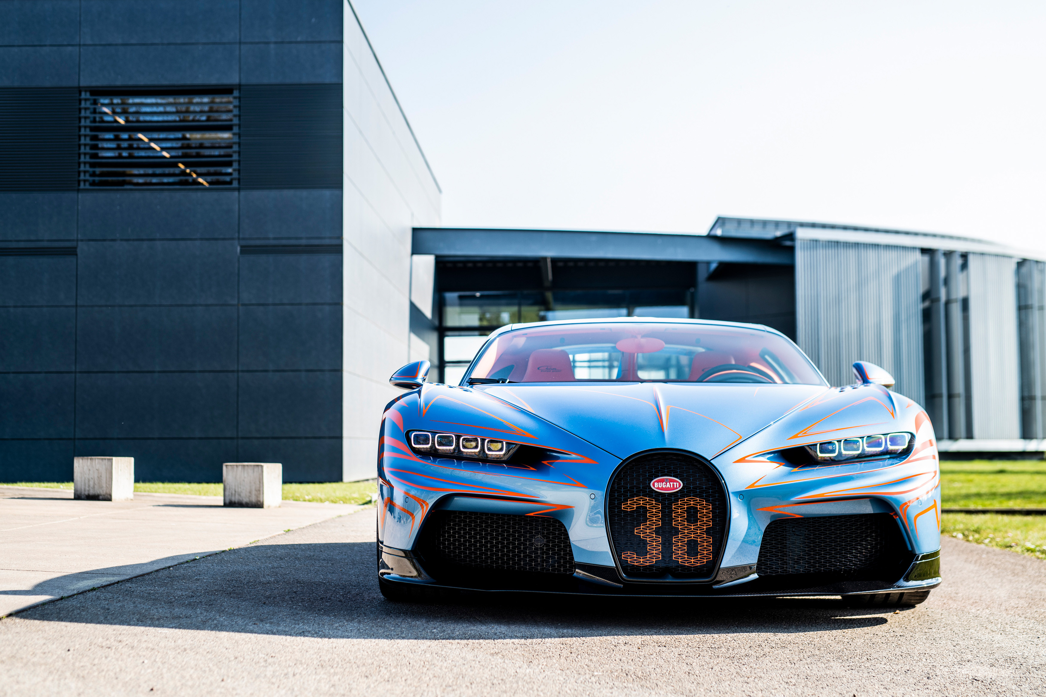 Bugatti liefert erste Modelle des Chiron Super Sport an Kunden aus ...