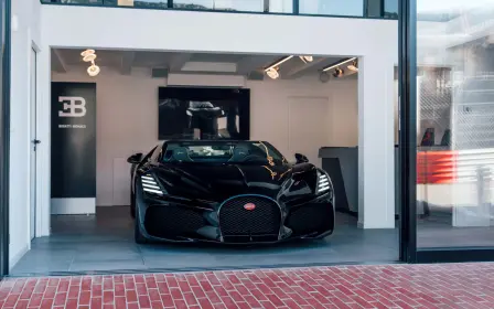 Der W16 Mistral hatte seinen ersten Auftritt an der Côte d'Azur bei der Einweihung des Bugatti-Showrooms in Monaco.