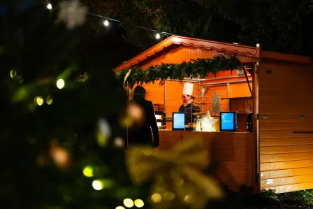 Bugatti brought the enchanting Alsatian Christmas market tradition to the Château Saint Jean.