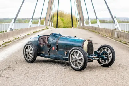 Am 3. August debütierte der legendäre Bugatti Type 35 beim Grand Prix de Lyon im Jahr 1924.