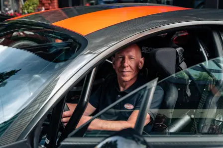 Andy Wallace, Pilote Officiel de Bugatti, a établi le record du monde de vitesse avec la Chiron Super Sport 300+.