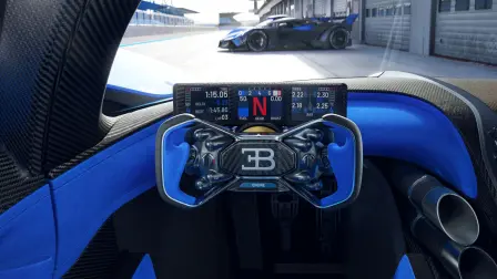 Bolide’s cockpit melds elegantly around the same daring ‘X-theme’ design as the rear of the hyper sports car.