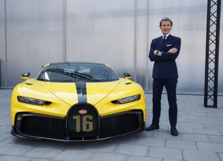 Bugatti Chiron Pur Sport – First Test Drives in Dubai – Bugatti Newsroom